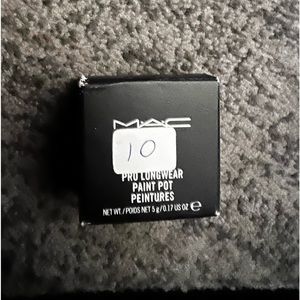 Mac Pro longwear PAINT POT PEINTURES